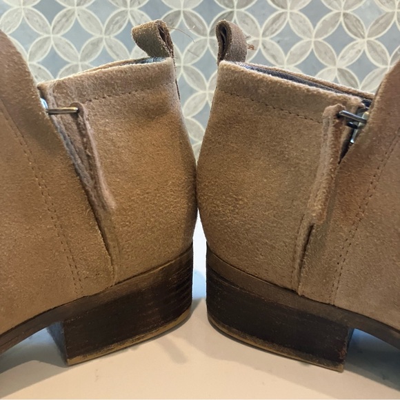 Toms Boots Womens US 9 Deia Ankle Booties Brown Suede Side Zip Heels 10014697 - Picture 10 of 13
